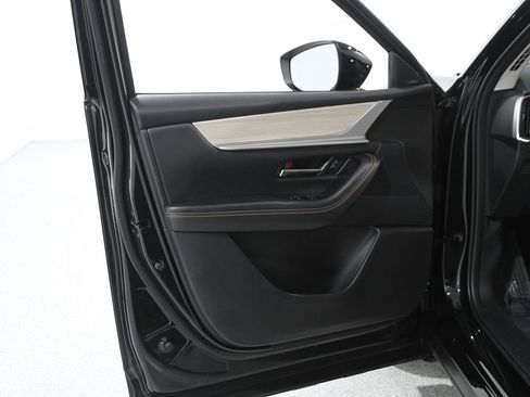 Used 2025 MAZDA CX-90 Plug-In Hybrid w/Premium Sport image 4