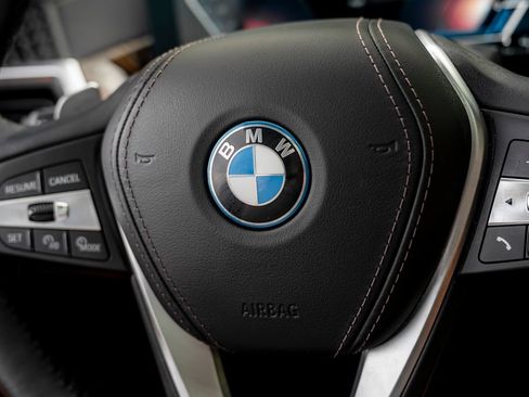 Used 2026 BMW X5 xDrive50e w/ Parking Assistance Package AWD/4WD image 41