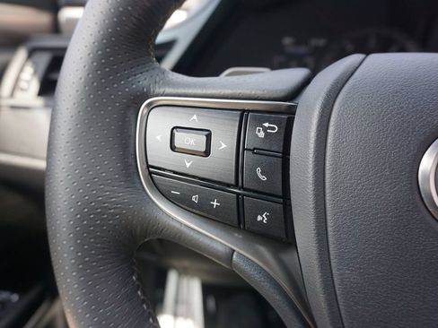 Used 2023 Lexus ES 350 F Sport w/ Accessory Package (Z2) FWD image 8