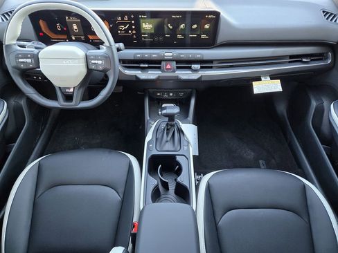 New 2026 Kia K4 GT-Line image 18