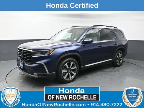 Certified 2024 Honda Pilot Touring image 1