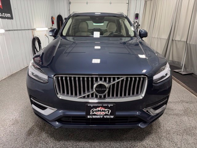 Used 2022 Volvo XC90 T8 Inscription AWD/4WD image 2