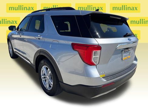 Used 2021 Ford Explorer XLT w/ Equipment Group 202A RWD image 9