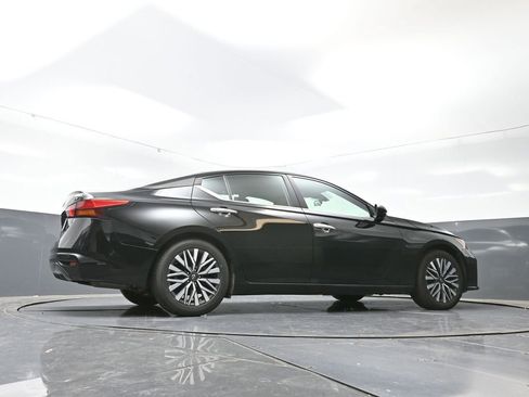 Used 2024 Nissan Altima 2.5 SV image 47