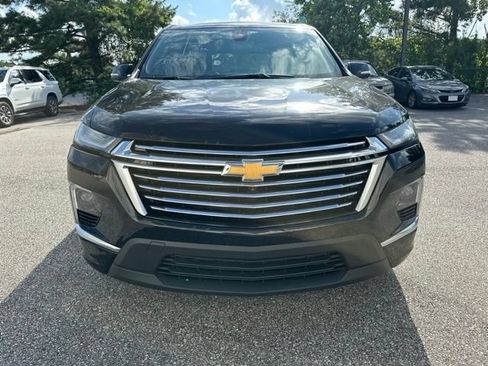 Used 2023 Chevrolet Traverse Premier FWD image 8