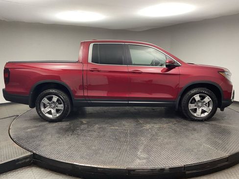 Certified 2025 Honda Ridgeline RTL image 8