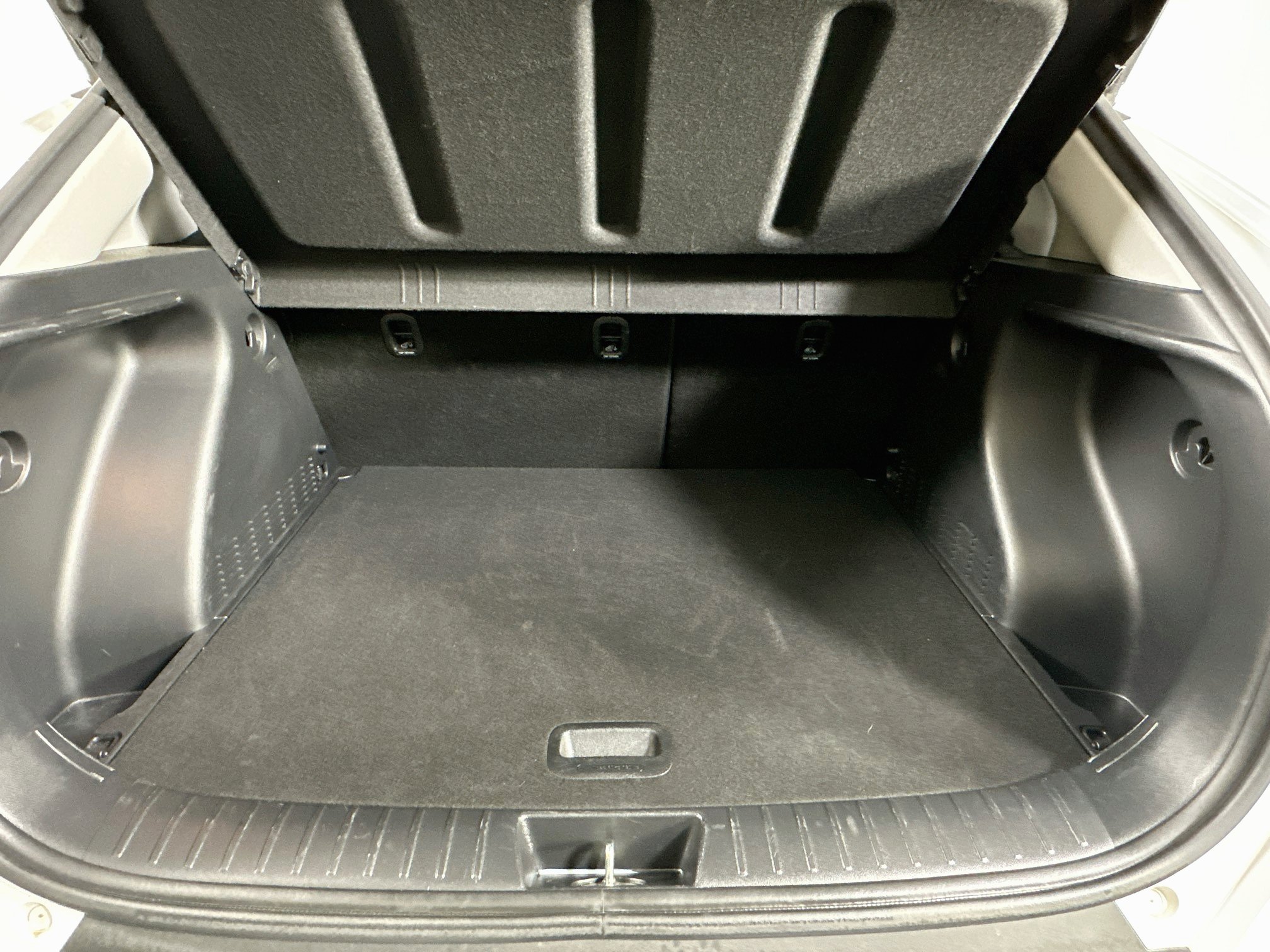 Used 2025 Hyundai Kona SEL FWD image 29