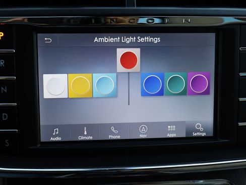 Used 2020 Lincoln Continental w/ Premium Package image 27