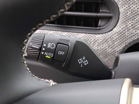 Certified 2025 MINI Cooper S image 23