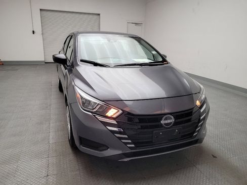 Used 2024 Nissan Versa S w/ Trunk Package image 14