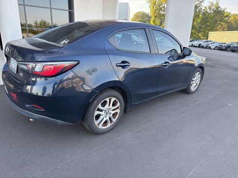 Used 2018 Toyota Yaris iA FWD image 7