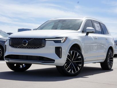 New 2025 Volvo XC90 T8 Plus w/ Protection Package Premier
