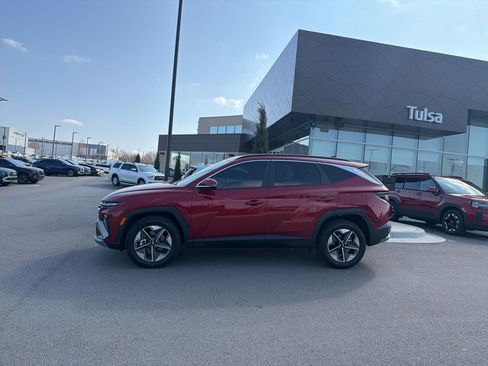 Certified 2025 Hyundai Tucson SEL image 4