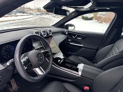 Certified 2025 Mercedes-Benz GLC 300 4MATIC image 8