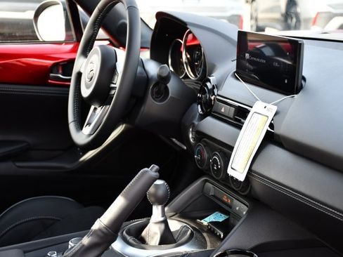 New 2025 MAZDA MX-5 Miata Club w/ Brembo/BBS Recaro Package image 28