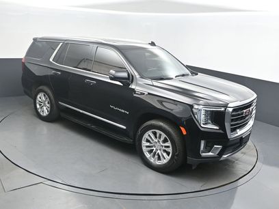 Used 2022 GMC Yukon SLT w/ SLT Premium Package