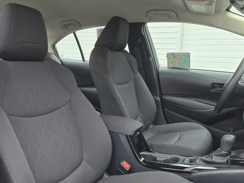 Used 2022 Toyota Corolla LE image 13
