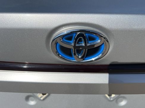 Used 2023 Toyota Corolla LE image 31