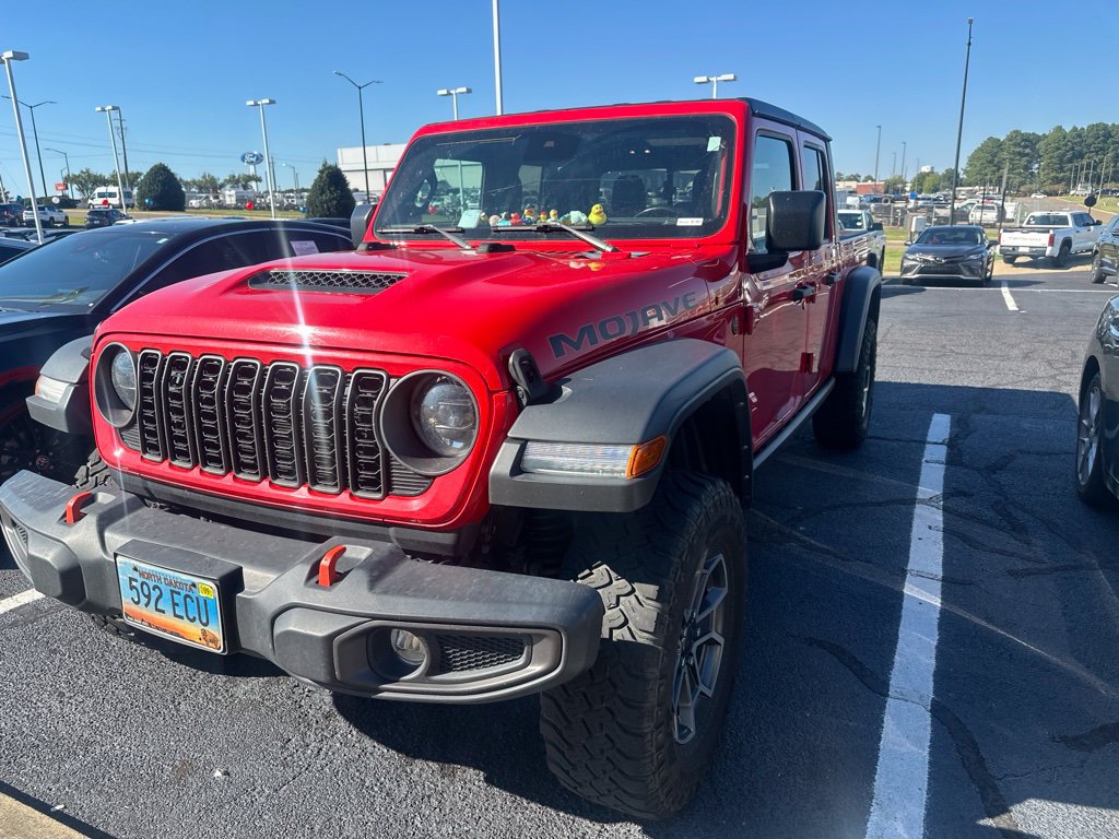 Used 2024 Jeep Gladiator Mojave w/ Convenience Group AWD/4WD image 1