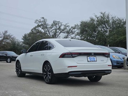 Used 2024 Honda Accord Touring image 5