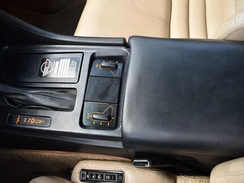 Used 1993 Chevrolet Corvette Convertible image 15