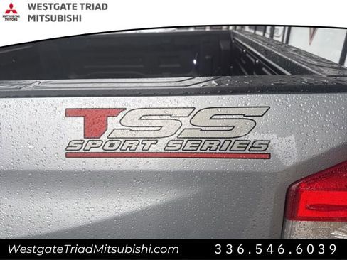 Used 2018 Toyota Tundra SR5 image 10