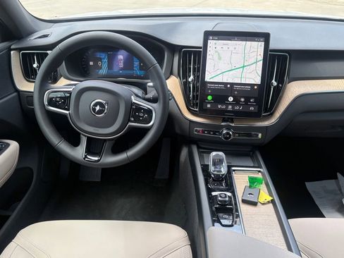 New 2026 Volvo XC60 B5 Core w/ Climate Package AWD/4WD image 10