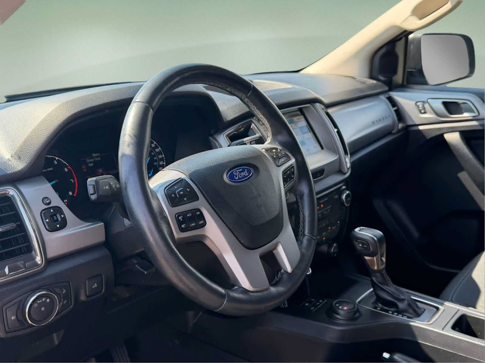 Used 2019 Ford Ranger XLT w/ Equipment Group 302A Luxury AWD/4WD image 26