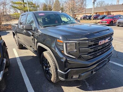 Used 2024 GMC Sierra 1500 Elevation image 3