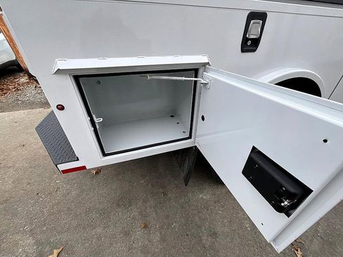 New 2026 RAM 5500 4x4 Crew Cab image 9