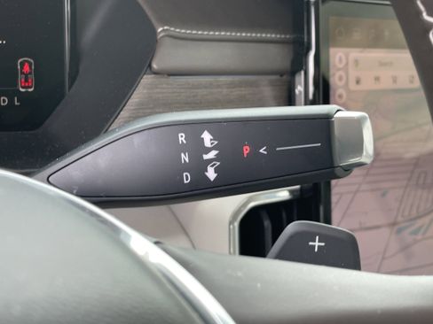 Certified 2025 GMC Acadia Denali w/ Super Cruise Package image 28