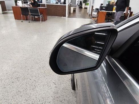 Used 2019 Mercedes-Benz GLC 350e 4MATIC image 39