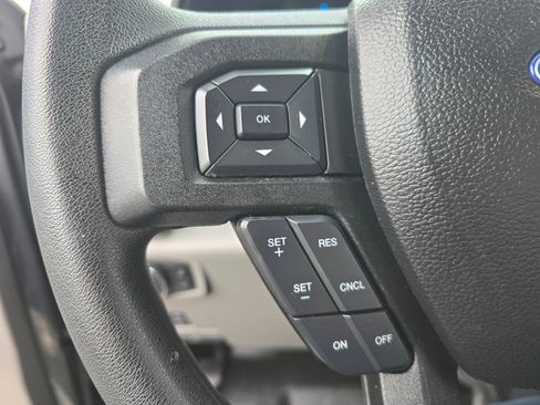 Used 2017 Ford F250 XLT w/ XLT Value Package image 22