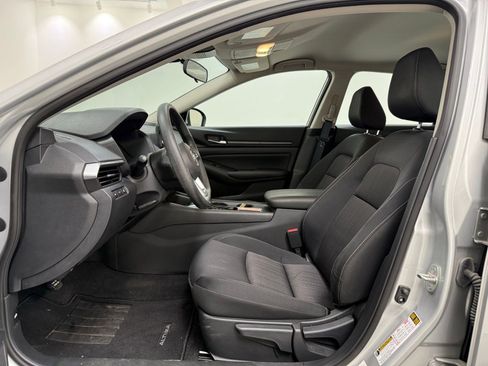 Used 2022 Nissan Altima 2.5 S FWD image 14