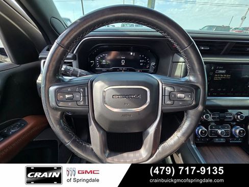 Used 2023 GMC Yukon Denali Ultimate AWD/4WD image 13