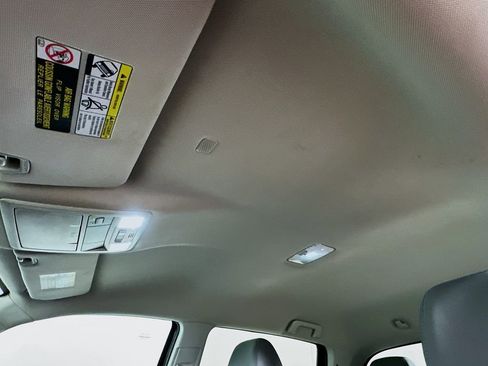 Used 2023 Toyota Tacoma SR5 w/ Technology Package image 11