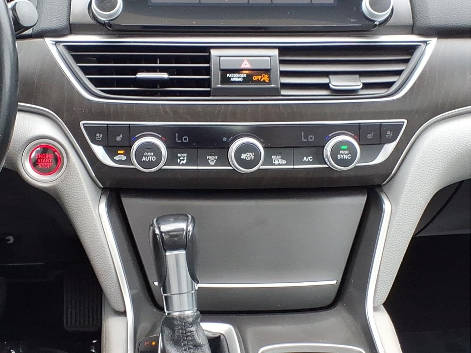 Used 2018 Honda Accord Touring image 17
