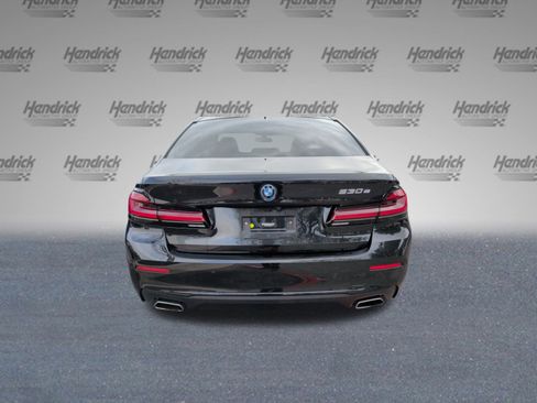 Certified 2023 BMW 530e w/ Premium Package image 8