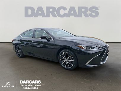 Used 2024 Lexus ES 300h w/ Premium Package