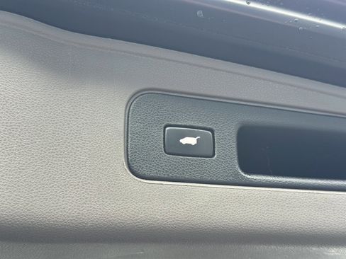 Used 2016 Honda Odyssey EX-L image 18