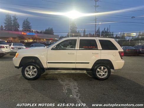 Used 2008 Jeep Grand Cherokee Laredo image 4