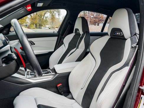 Used 2022 BMW M3 Competition w/ M Carbon Exterior Package image 17