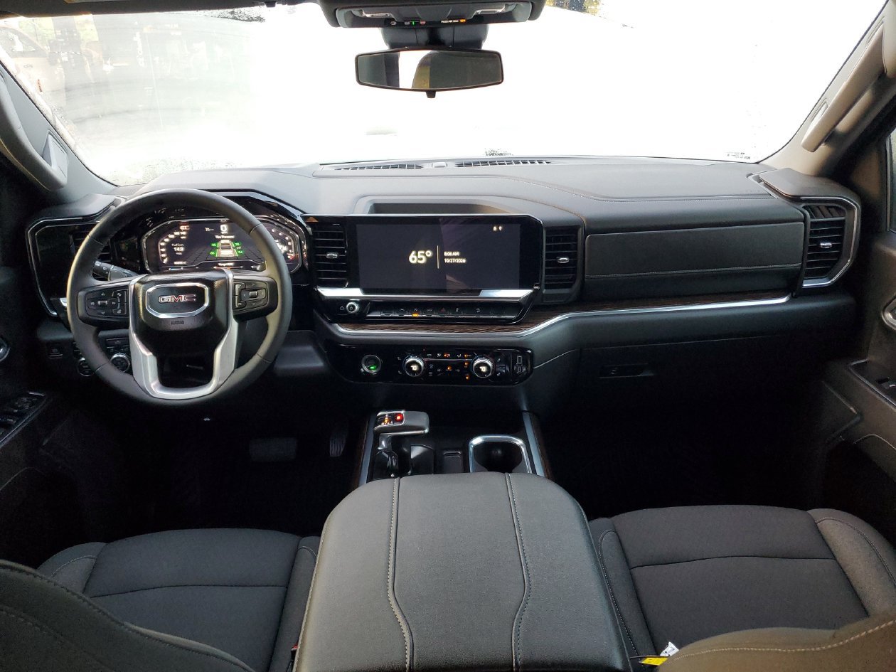 Used 2024 GMC Sierra 1500 Elevation w/ X31 Off-Road Package AWD/4WD image 13