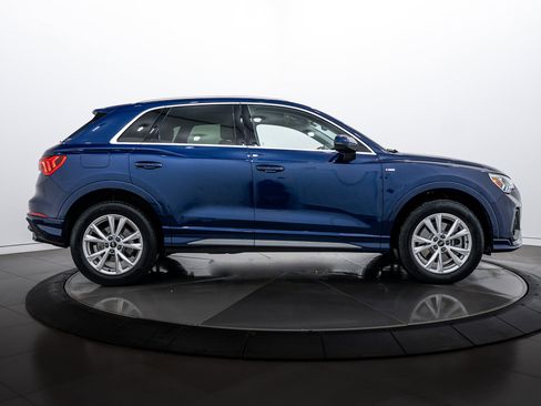 Certified 2025 Audi Q3 2.0T Premium Plus w/ Premium Plus Package image 3