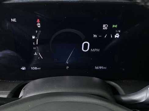 Used 2025 Buick Encore GX Sport Touring FWD image 12