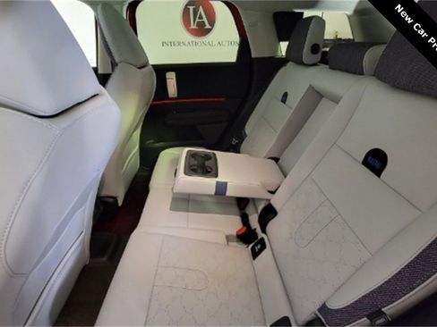 Used 2025 MINI Cooper Countryman S w/ Comfort Package Max image 16