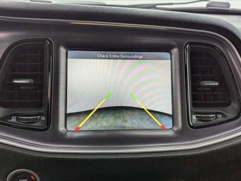 Used 2016 Dodge Challenger R/T image 29