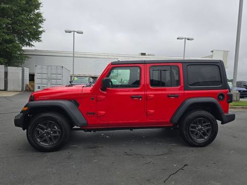 Used 2024 Jeep Wrangler Unlimited Sport AWD/4WD image 6