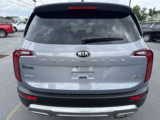 Used 2020 Kia Telluride S w/ S 8 Passenger Seating Package AWD/4WD video 4