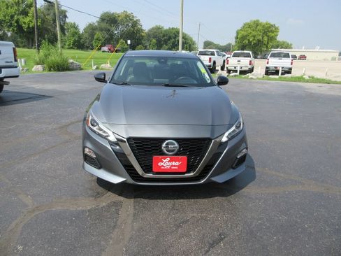 Used 2021 Nissan Altima 2.5 SR FWD image 11